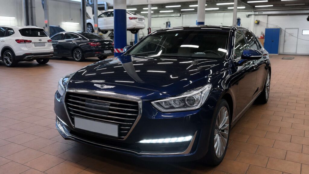 Genesis G90 3.3T HI приехал на межсервисную замену моторного масла